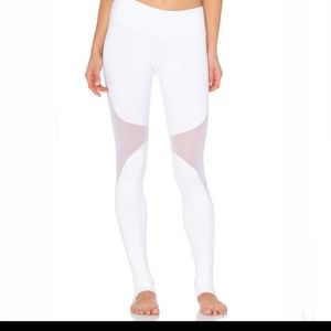 Alo yoga white coast leggings xs